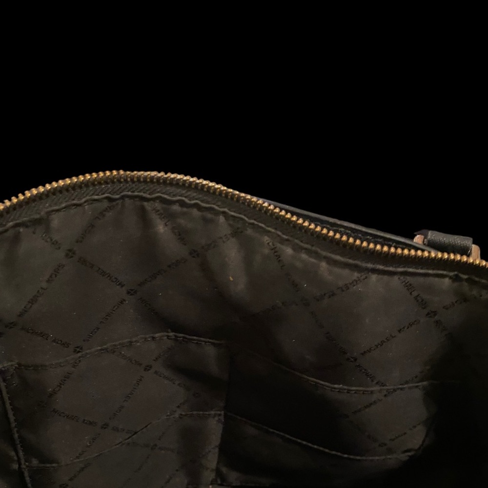 MICHAEL KORS HAMILTON TRAVELER LARGE $378 MSRP - Picture 5 of 8